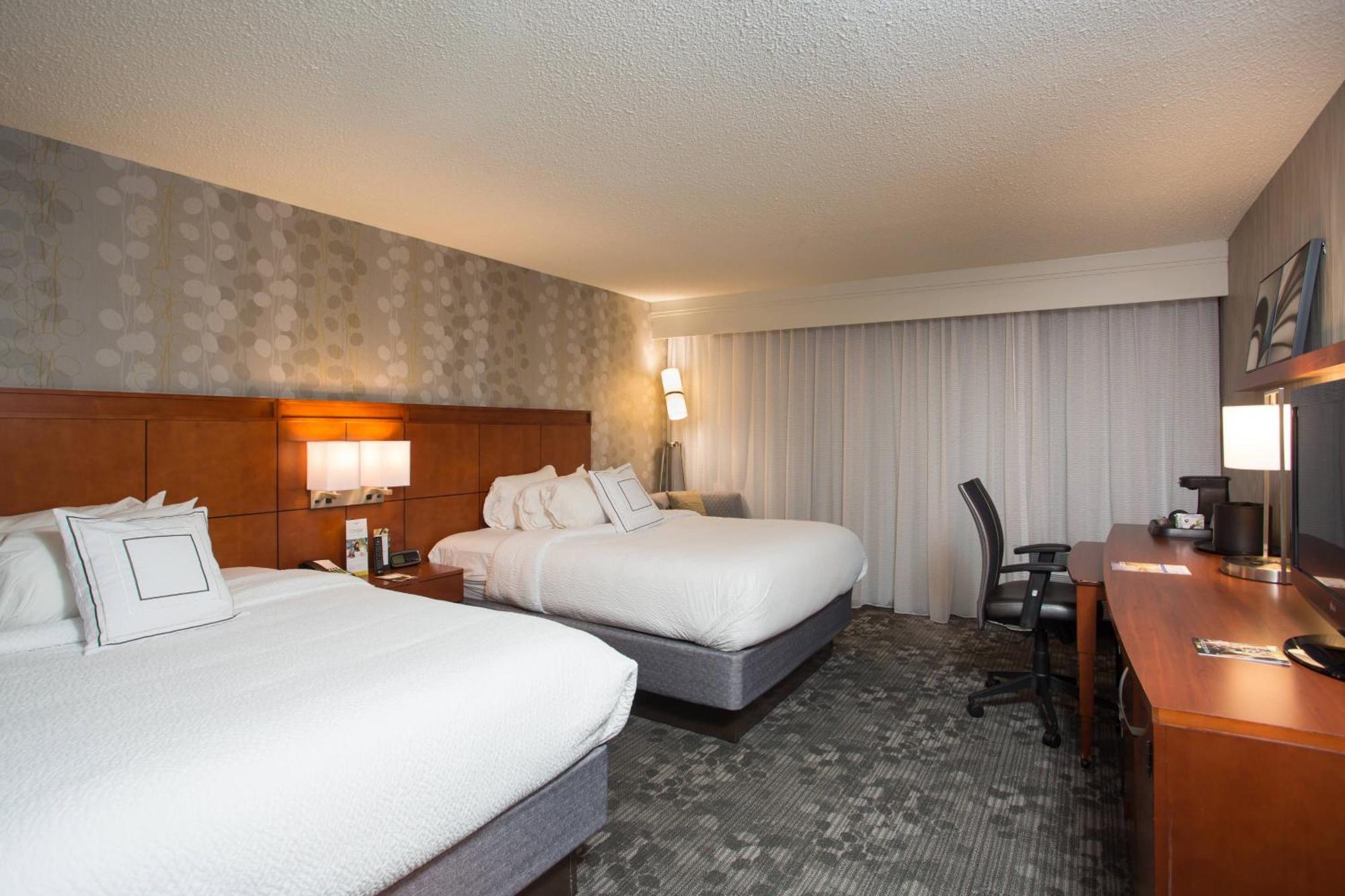 Courtyard By Marriott Boston Westborough Hotel Exterior foto