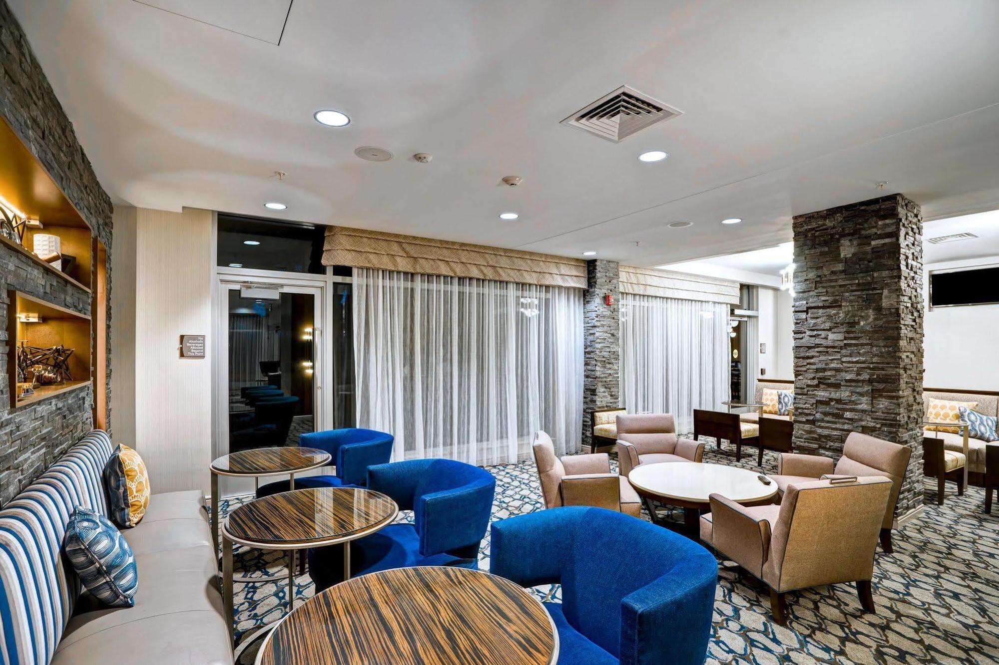 Courtyard By Marriott Boston Westborough Hotel Exterior foto