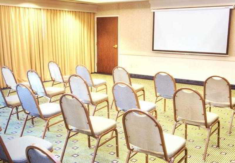 Courtyard By Marriott Boston Westborough Hotel Afaceri foto